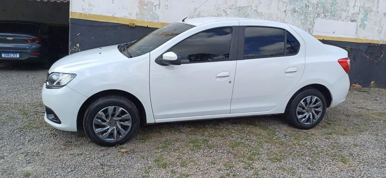 Renault Logan Expression Hi-flex 1.6 8V 4P 2014