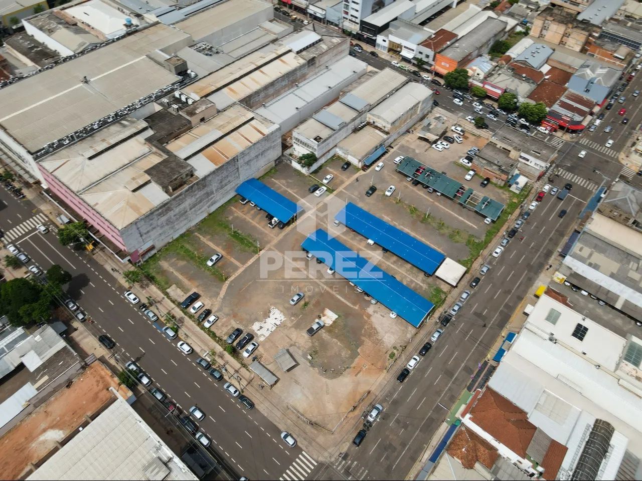 Terreno Amplo no Bairro Centro