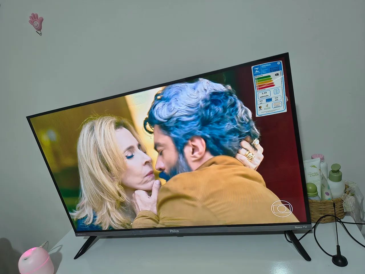TV Philco 32 polegadas HD tela infinita 4k 