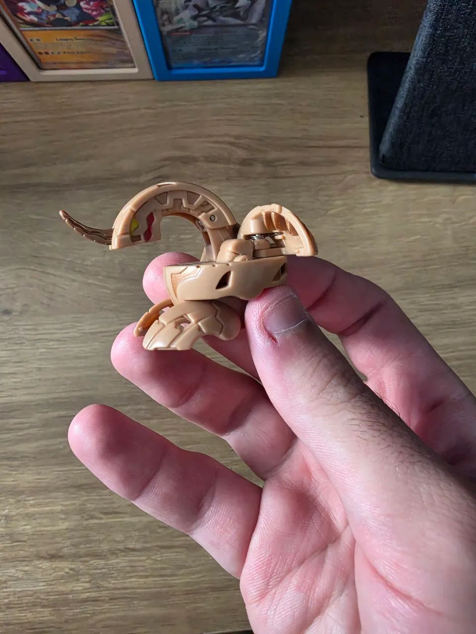 Bakugan Subterra Dragonoid