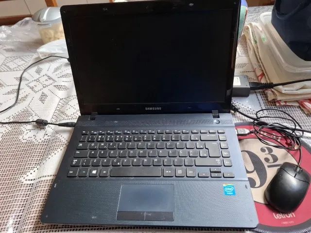 Notebook SAMSUNG- Preto - Usado - Foto 3