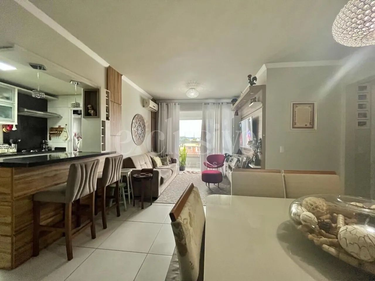 Apartamento 4 Dormitórios no Bairro Itaguaçu - Florianópolis - Foto 2