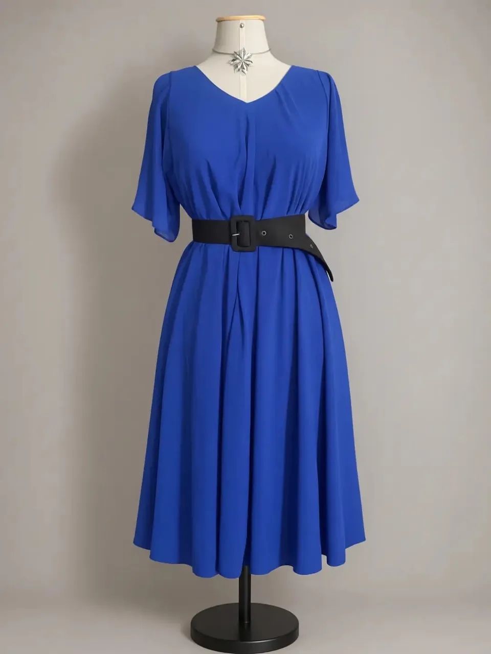 Vestido Casual Mídi Manga Curta