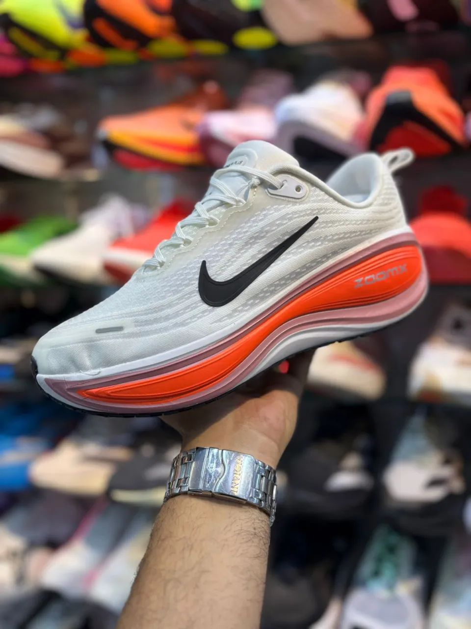 NIKE VOMERO 18 PLUS NOVO (34-43) - Calçados Esportivos - Itaquera