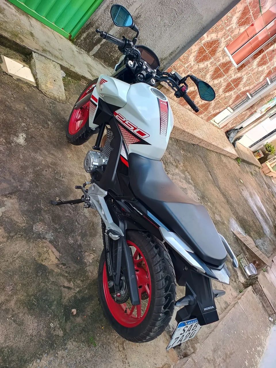 Moto muito conservada, status de nova - Foto 2