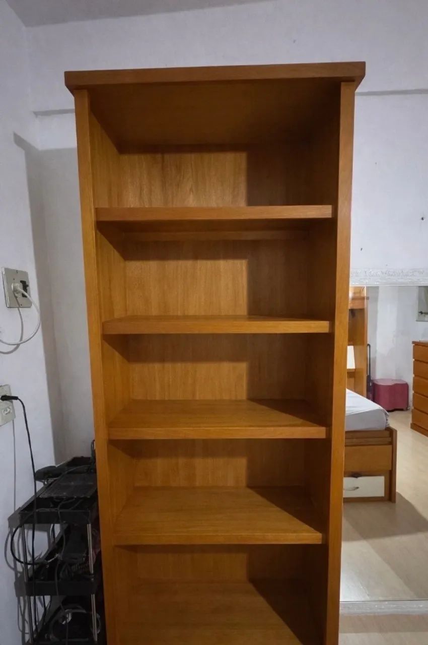 Guarda roupa com cama - móveis colonial - Foto 2