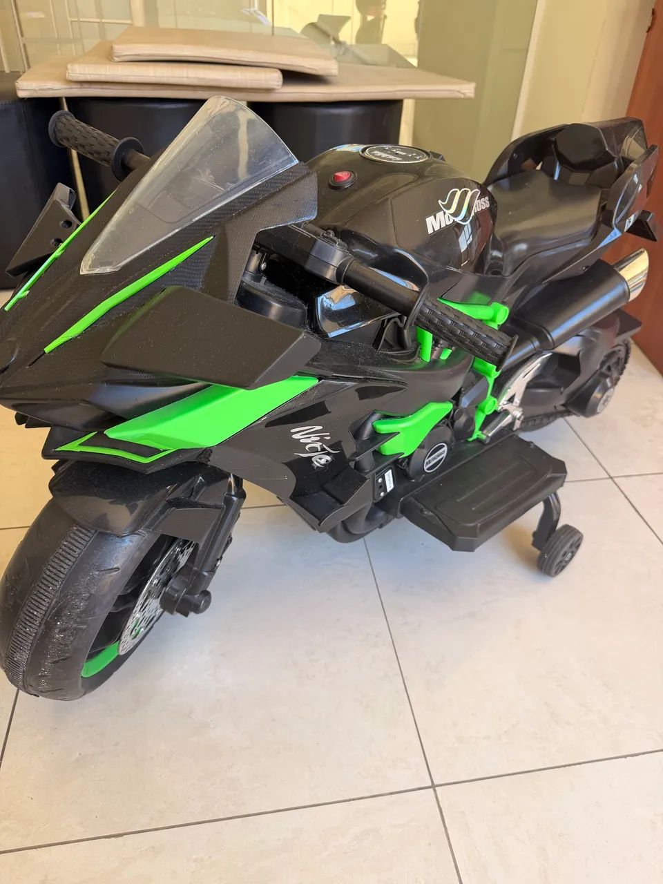 Moto elétrica infantil