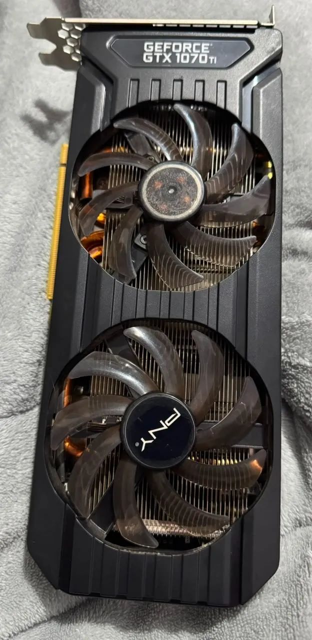 Placa de Vídeo GTX 1070 Ti PNY Dual - 8GB GDDR5