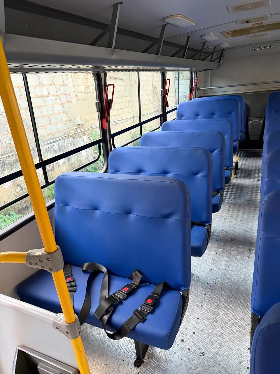 Ônibus escolar micrao ano 2013 Marcopolo 48 lugares lindo  - Foto 11