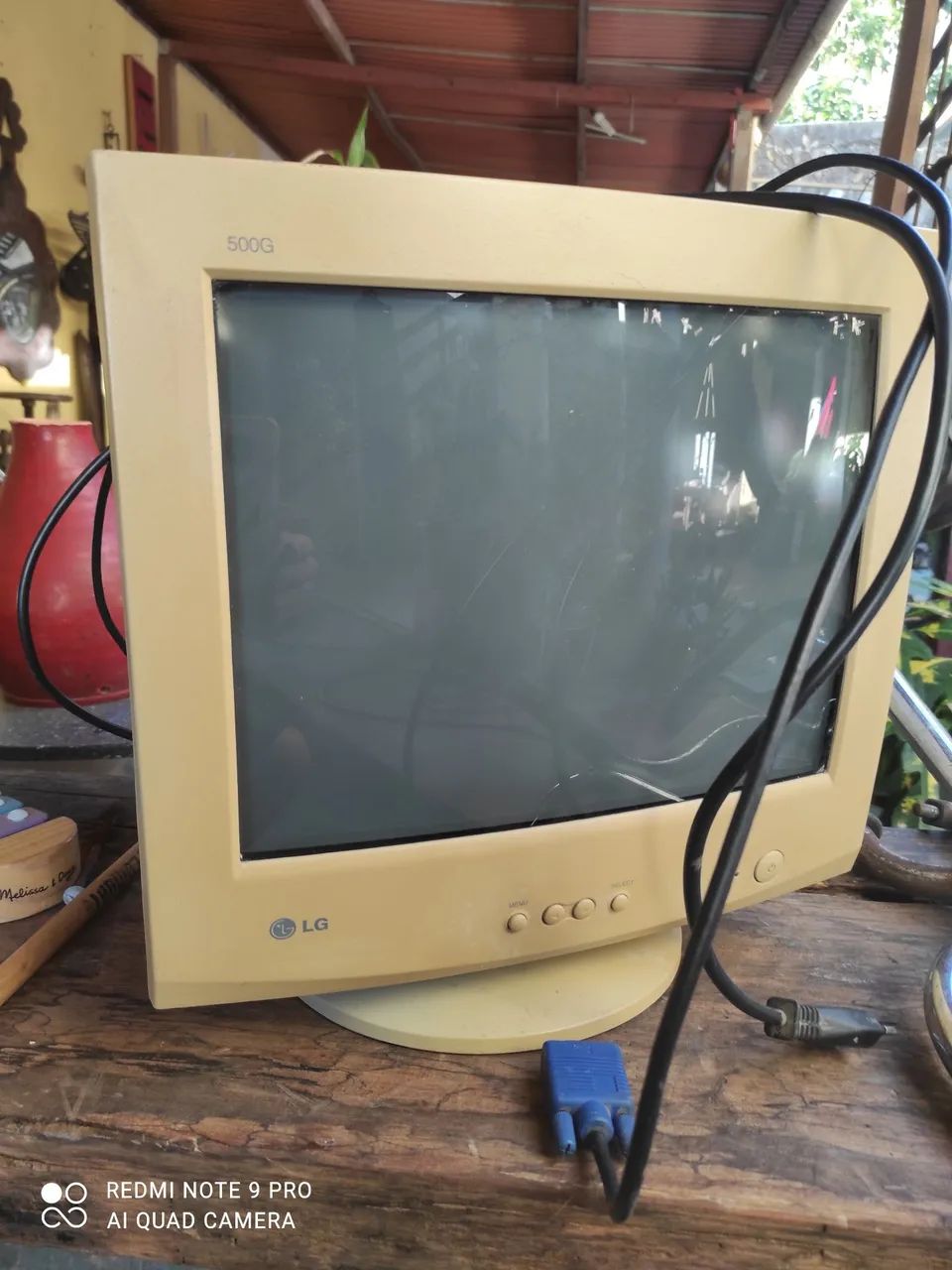 Monitor de Computador LG de tubo,Leia: