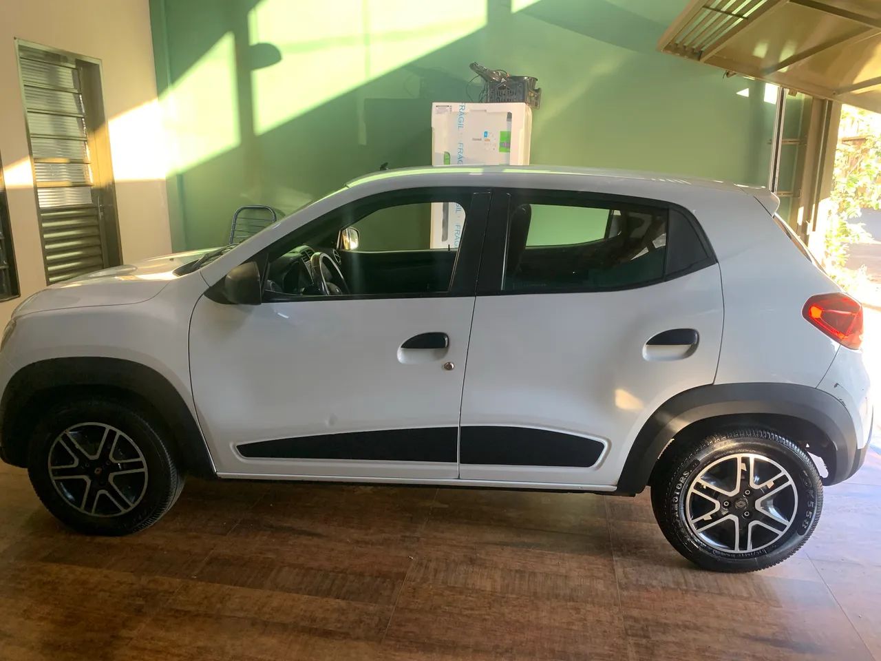 Renault Kwid KWID Zen 1.0 Flex 12V 5p Mec. 2017