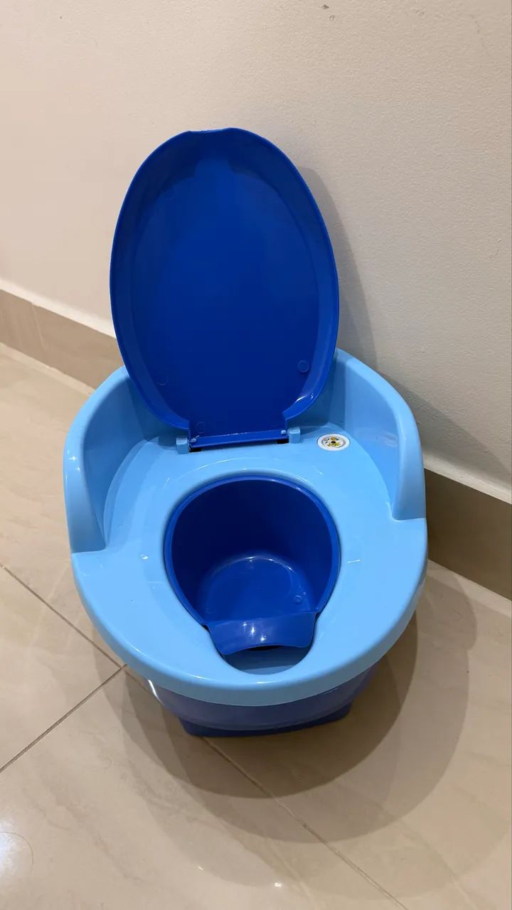 Kit infantil desfralde : peniquinho, Mictório e 2 assentos. 
