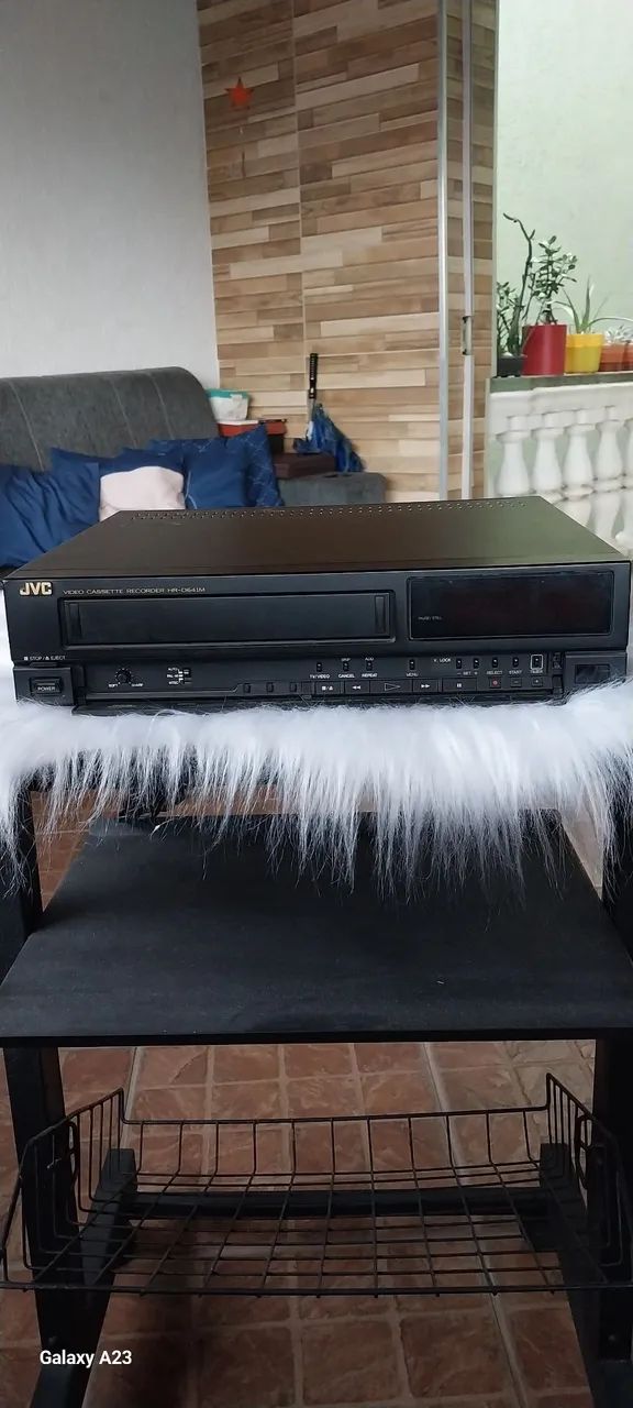 VÍDEO CASSETE JVC RECORD HR-D641M USADO 