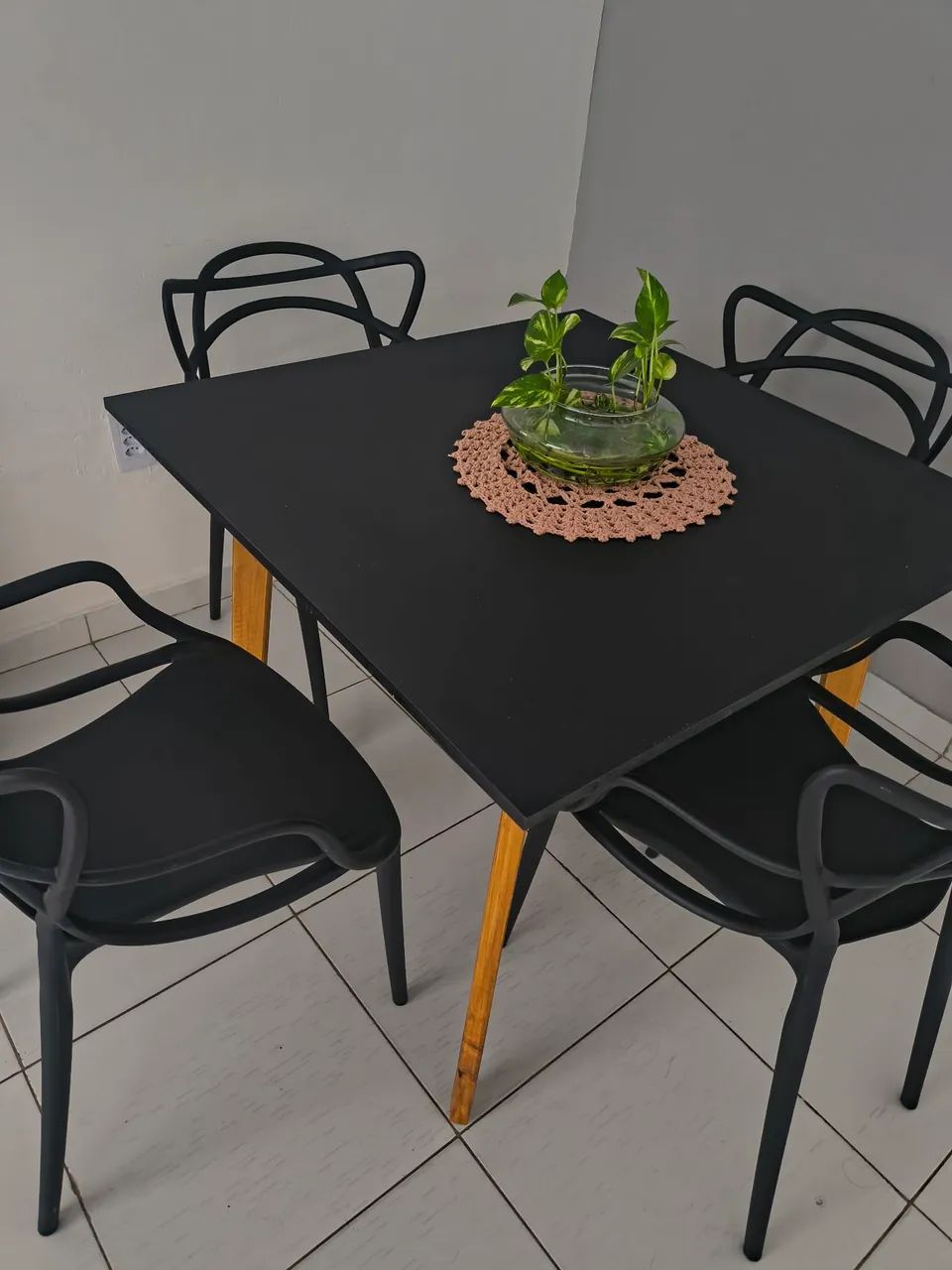 Conjunto de mesa com cadeiras  - Foto 2