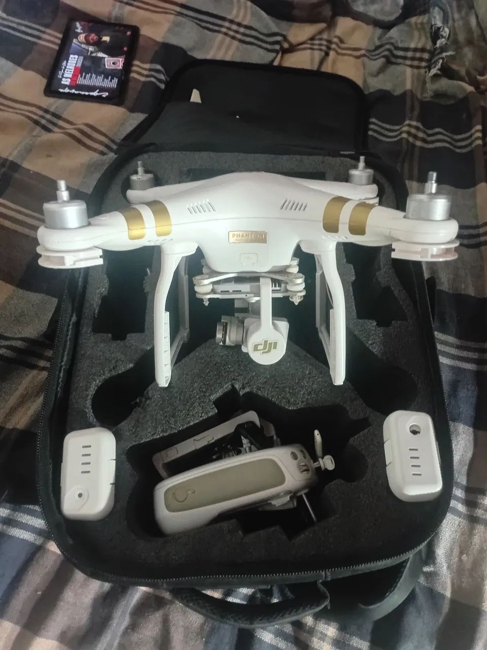 Drone dji phantom 3 4k com bateria nova voando mas na da dando imagem  - Foto 3