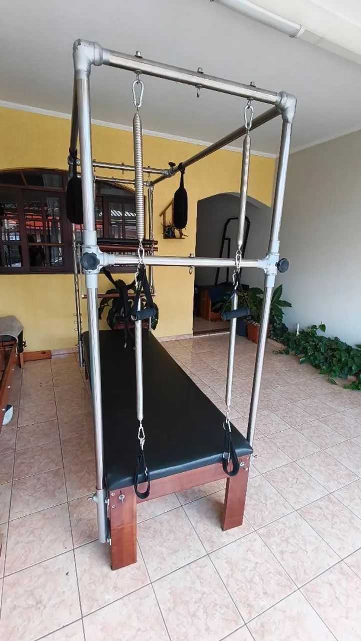 Equipamentos Cadillac  e Barrel de pilates 