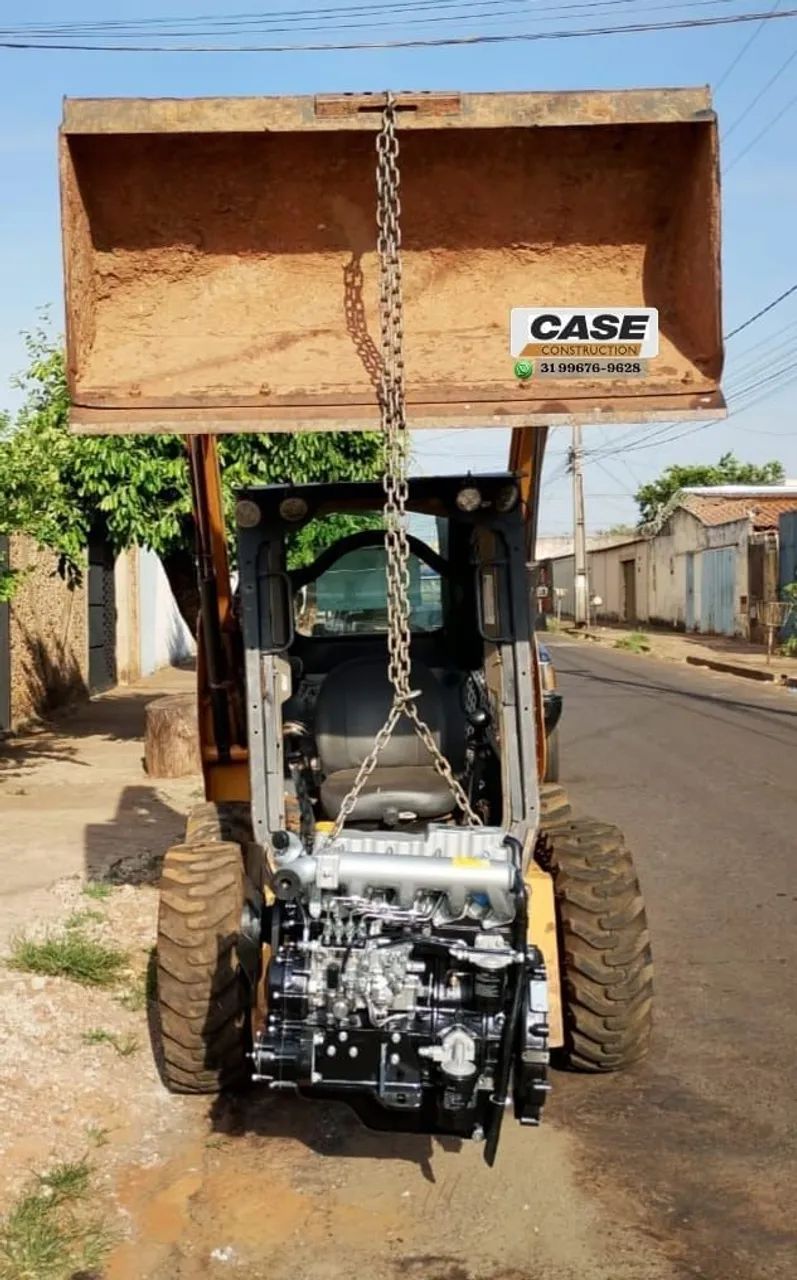 Mini Carregadeira Case SR130 com motor zero - Foto 4