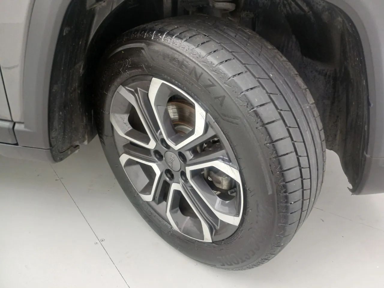 Jeep Commander Limited T270 1.3 TB Flex Aut., foto 13 de 18