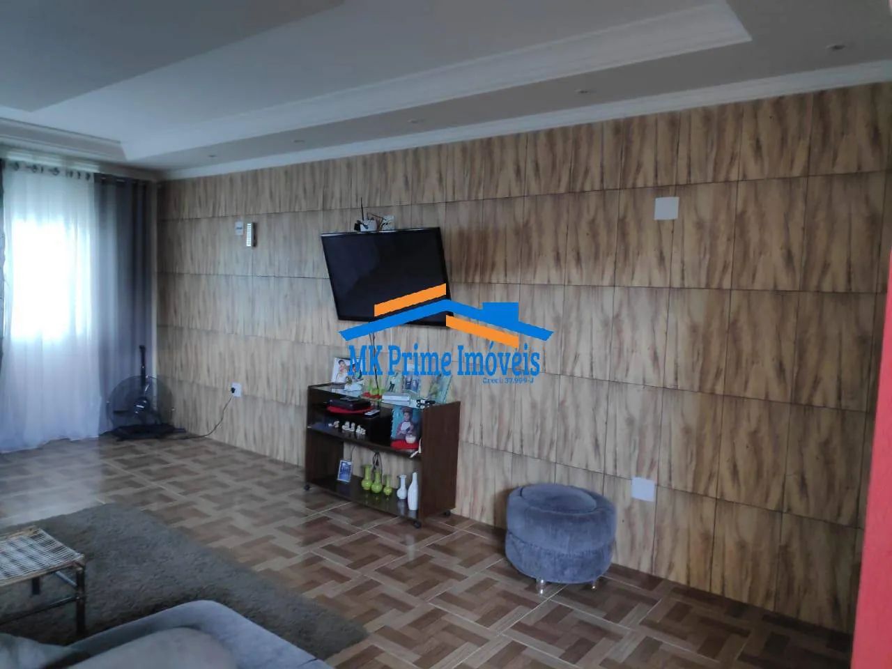 Chácara Completa com 1.360m², Área de Lazer e Garagem para 15 Carros. - Foto 4