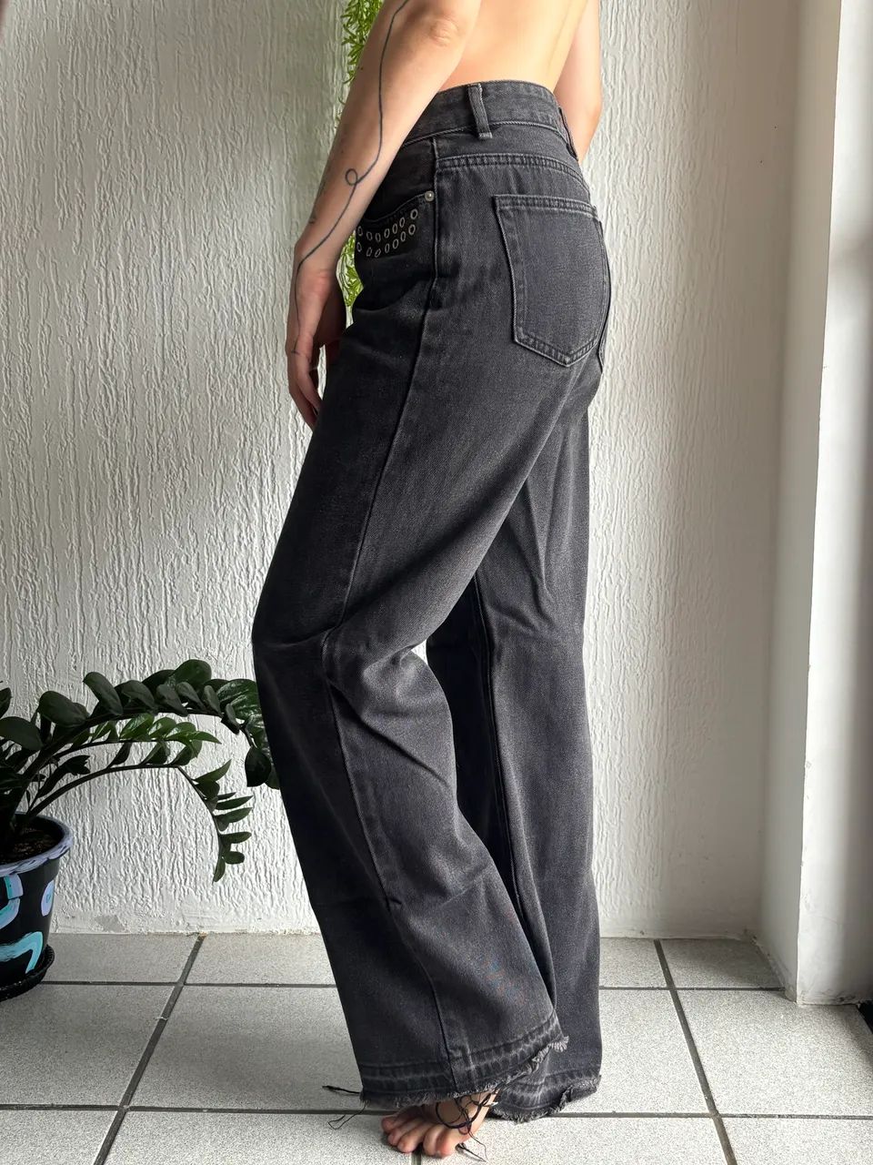 Calça jeans preta 38  - Foto 2