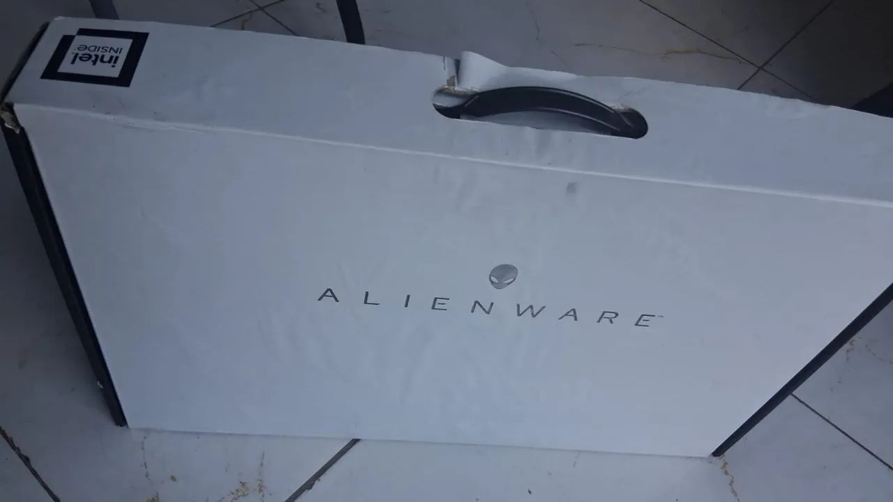 Alienware m15 r6 - Foto 2