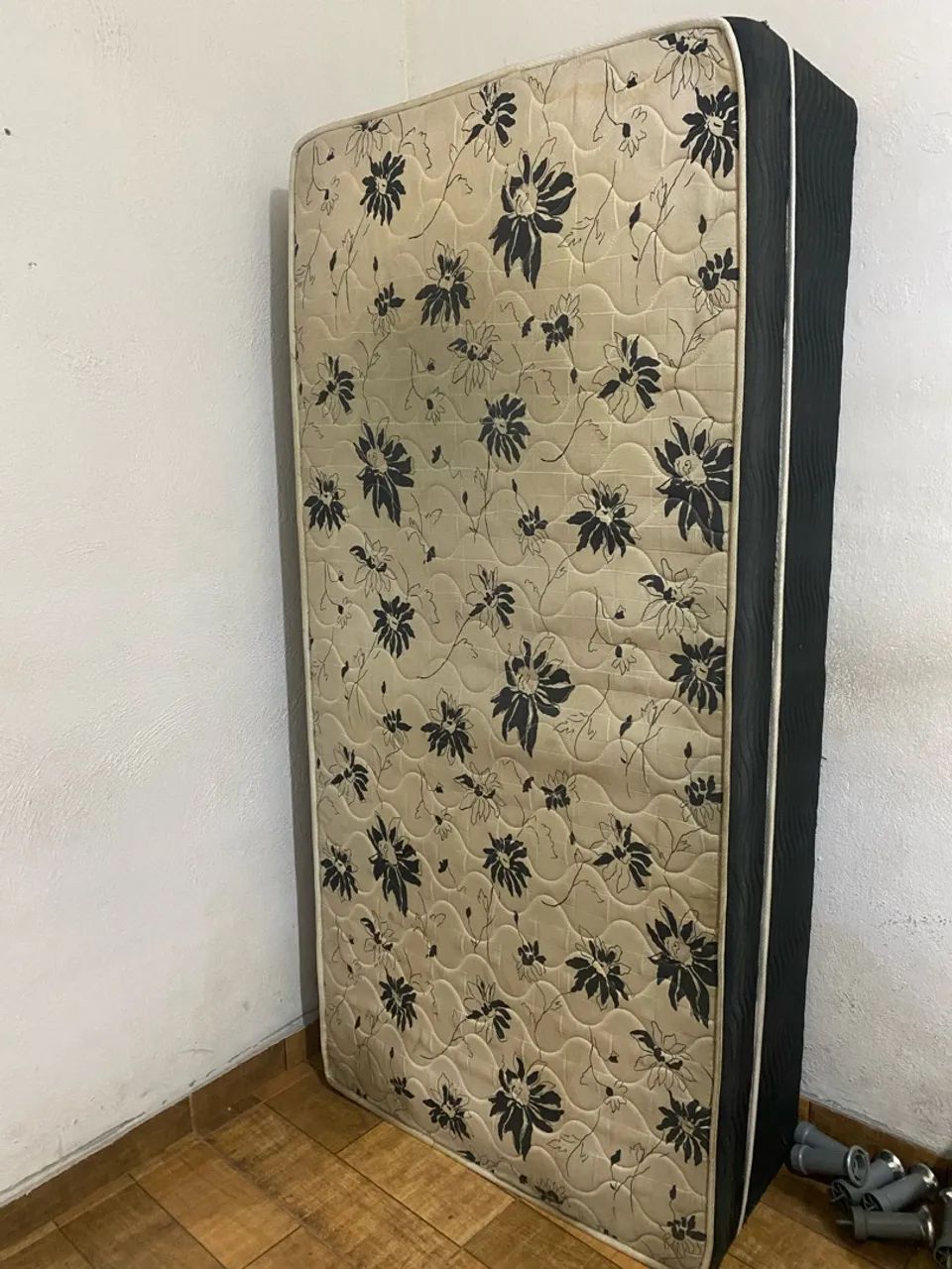 Cama solteiro 