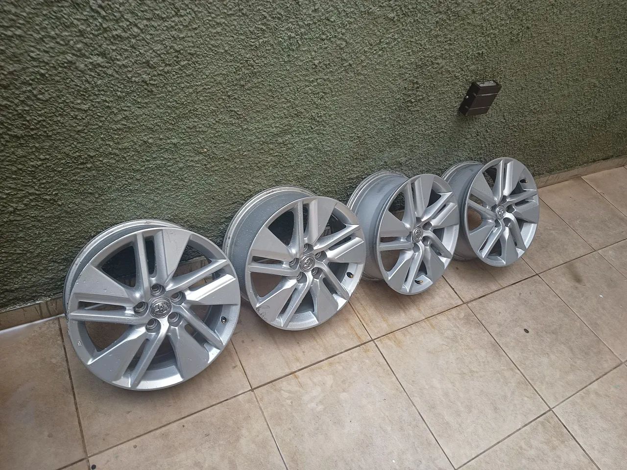 Rodas 16 Corolla  - Foto 2
