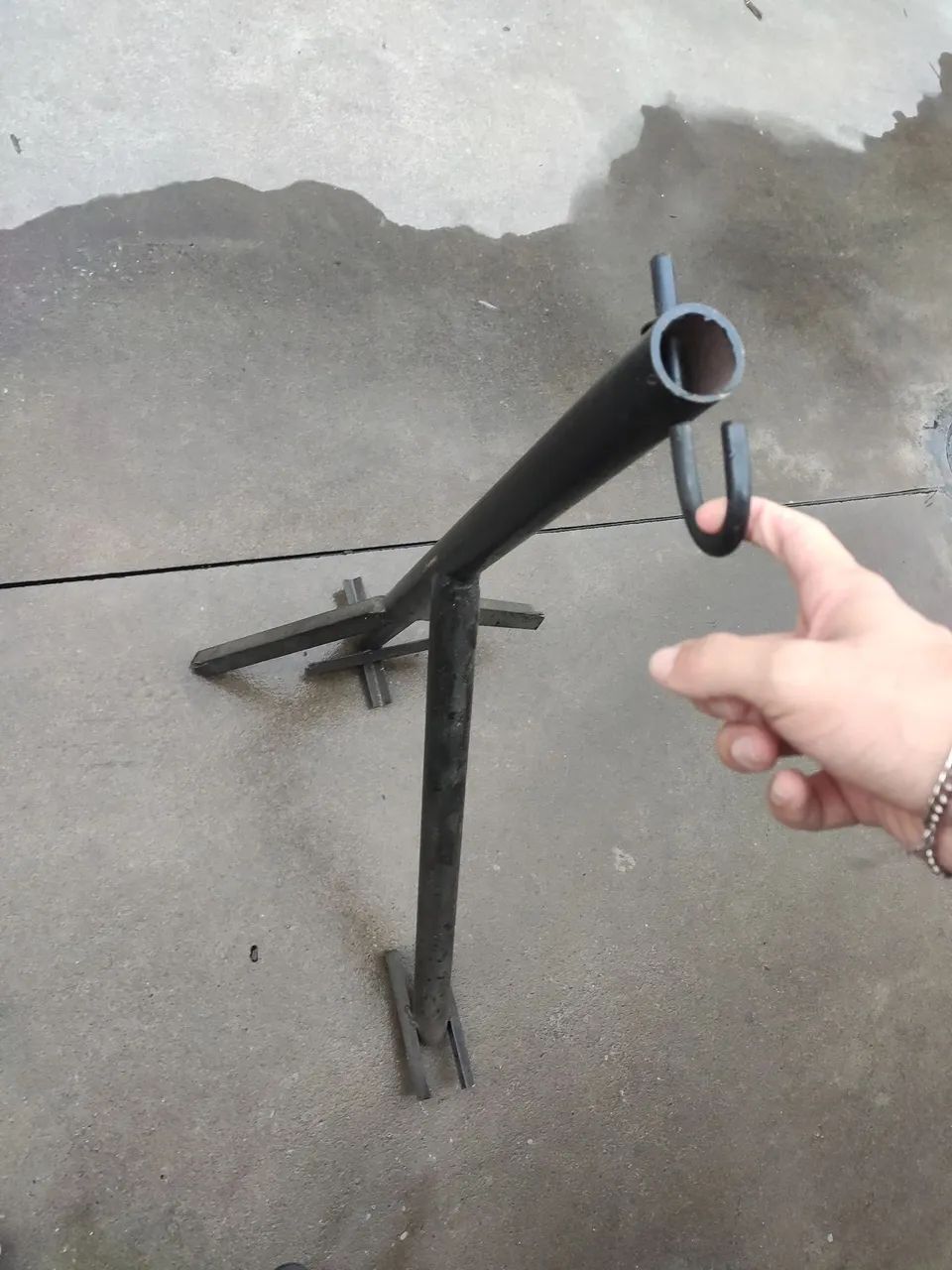 Suporte para saco de pancada - Foto 4