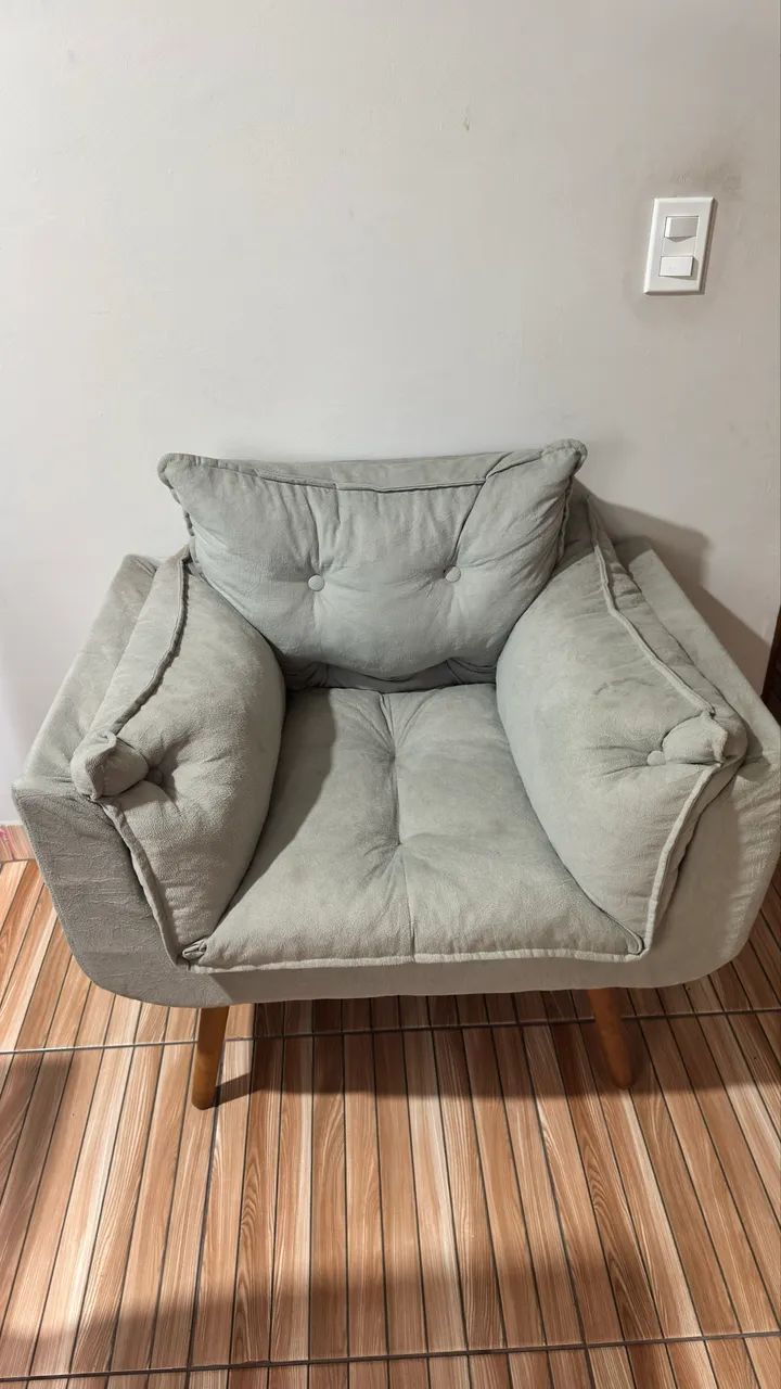 Poltrona para sala cinza  - Foto 2