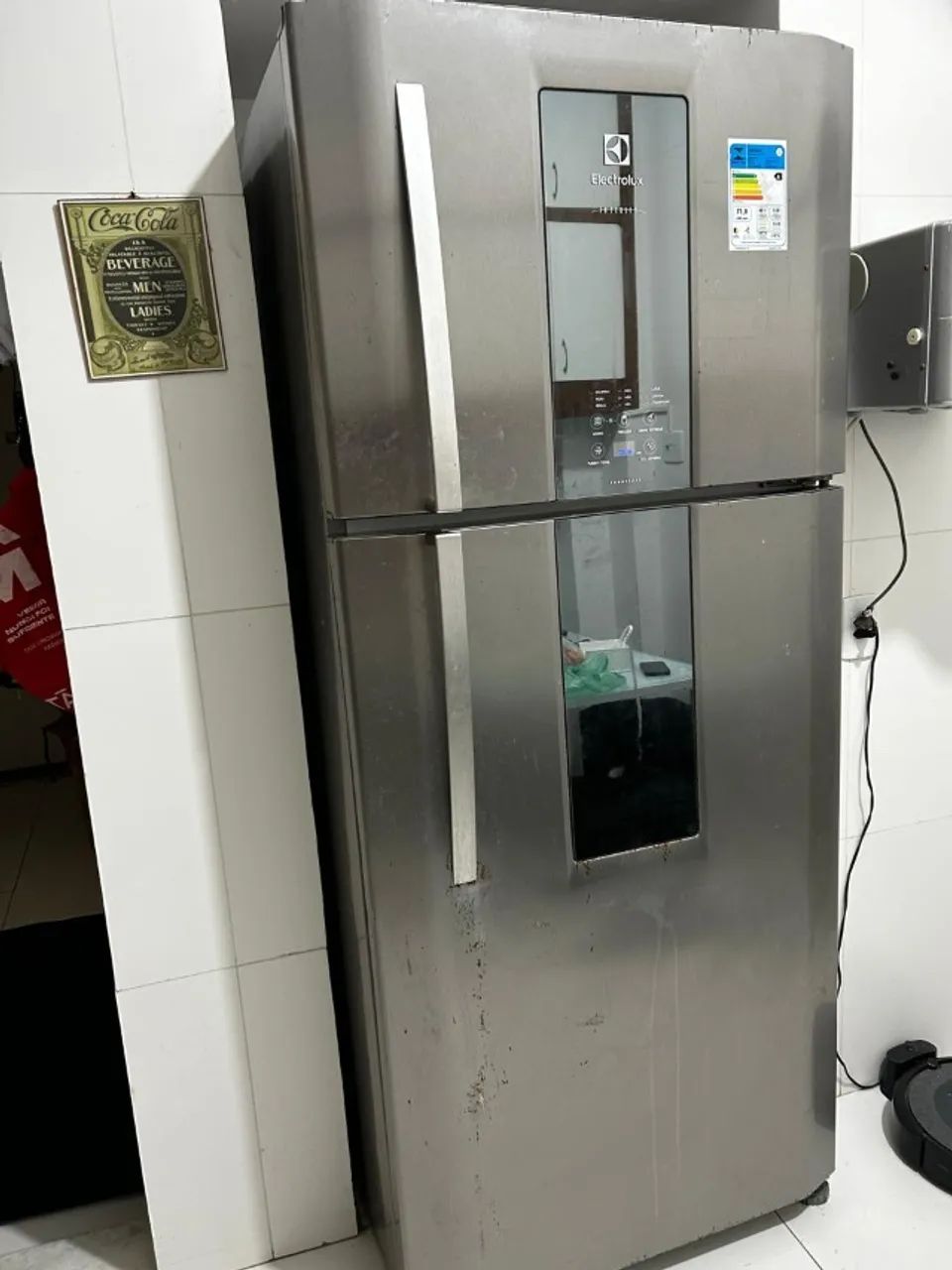 Geladeira Electrolux Infinity 553l DF82X funcionando e com porta quebrada