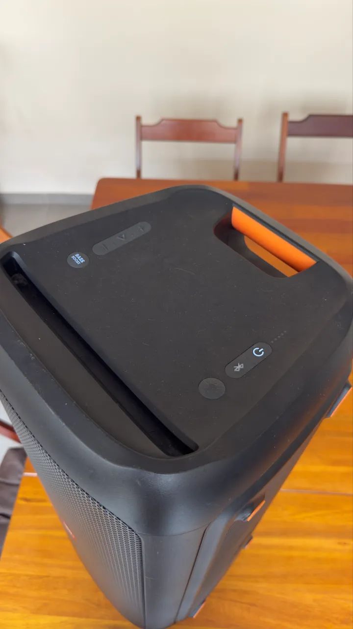 JBL PartyBox 300 Bluetooth com Bateria e Luzes LED Original