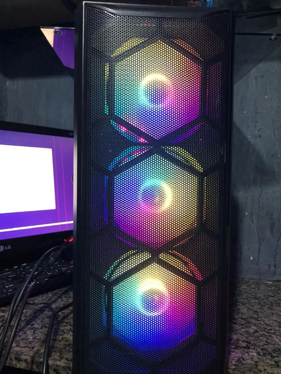 PC GAMER i7 7700 / SSD 480 / 16G DDR4 - Foto 2