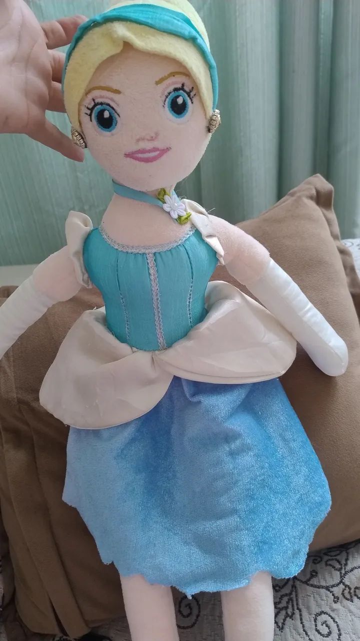 Boneca cinderela de pelúcia  - Foto 2