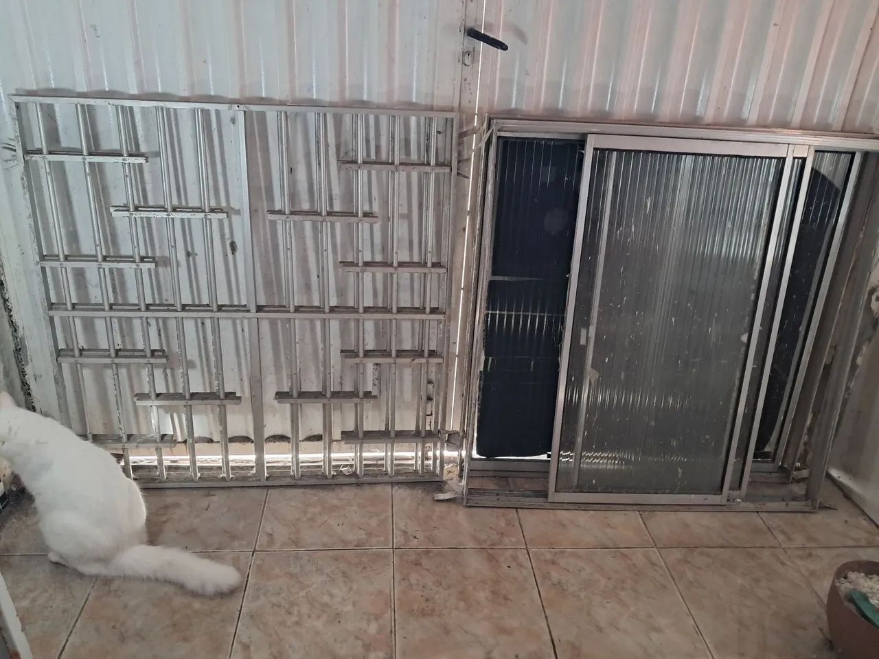 Janela e grade de alumínio 
