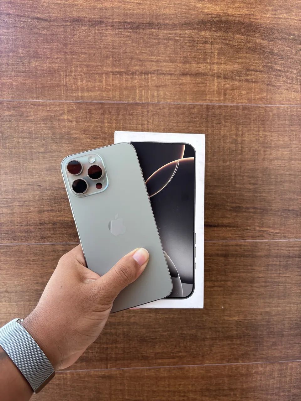 iPhone 16 Pro Max 256 GB - Impecável - Foto 2