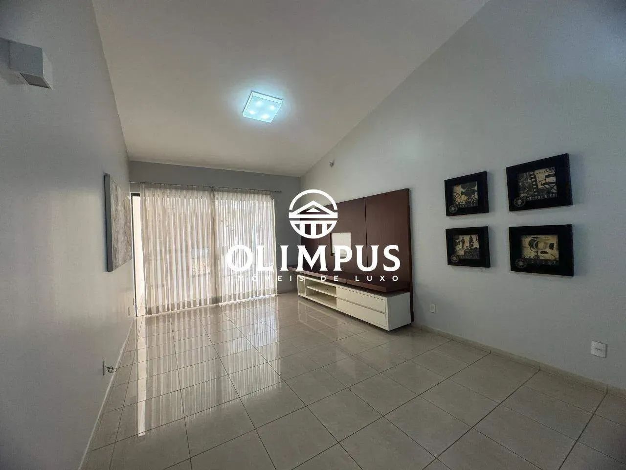 CÓD. 4337 - Excelente sobrado com área de 345m² no Bairro Centro - Foto 4