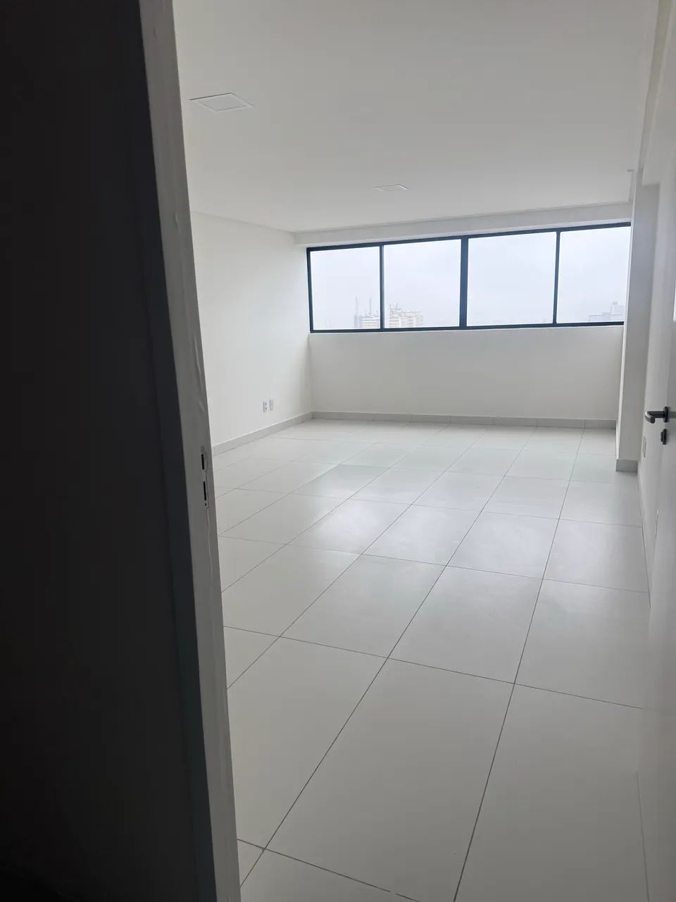 Alugo Sala Comercial no City Mix com garagem fixa  - Foto 3