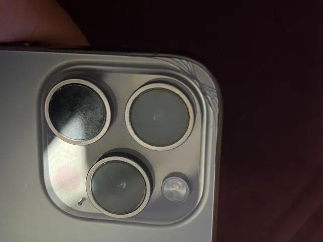 iPhone 15 pro - Foto 3