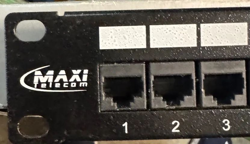 Patch Panel MAXI Telecom CAT 6 - Foto 3