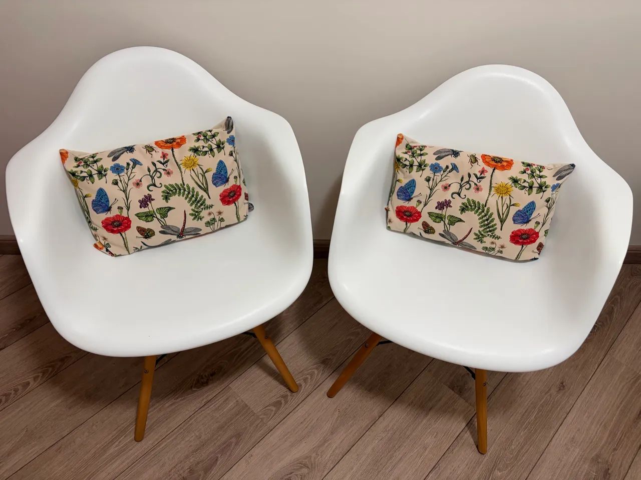Kit com duas cadeiras estilo Charles Eames - Foto 3