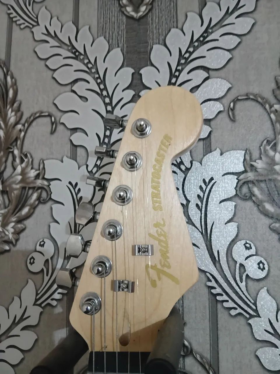 Guitarra nova