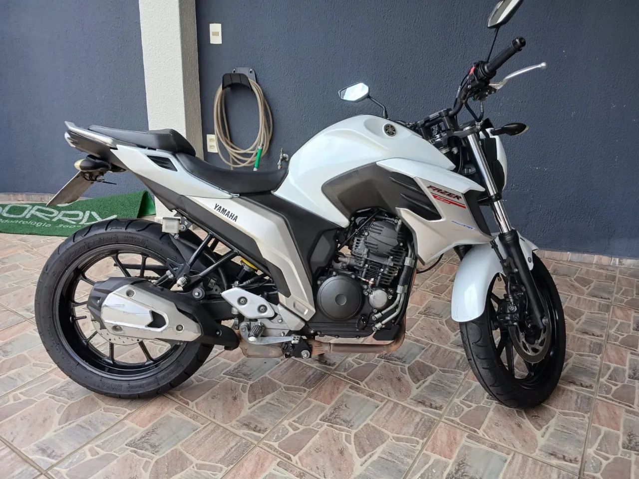 YAMAHA FZ250カウル ホワイト Yamaha 250 Fazer Flex 2018 - 1485376205 | OLX