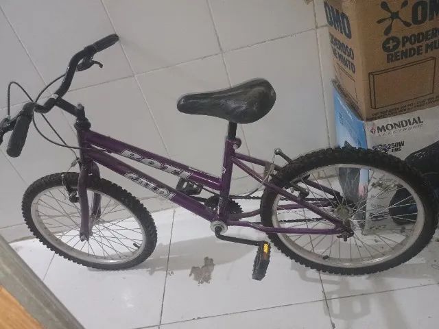 Bicicleta semi nova 