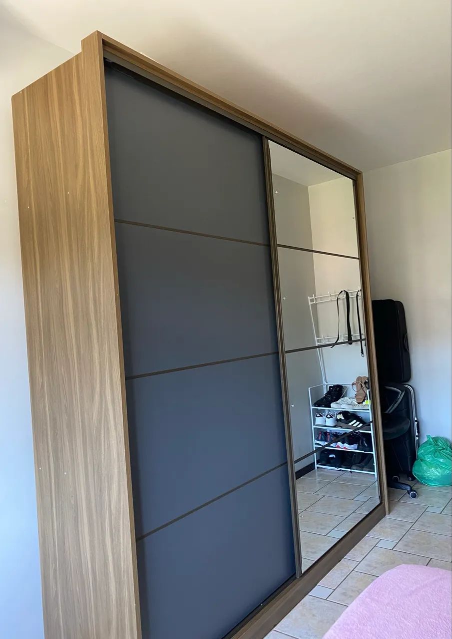 Guarda roupa semi novo - Foto 3