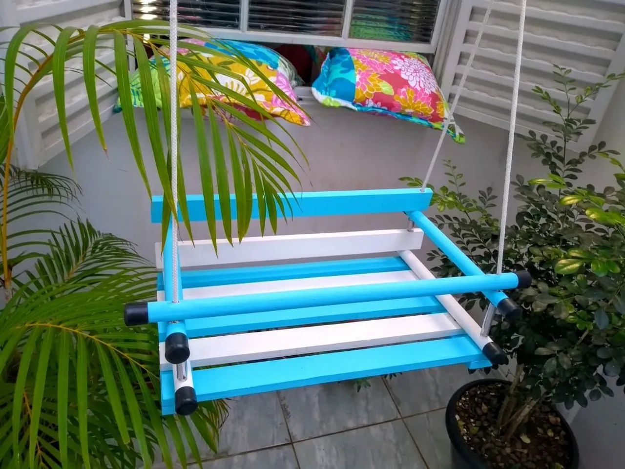 Children's Swings463757513841059840