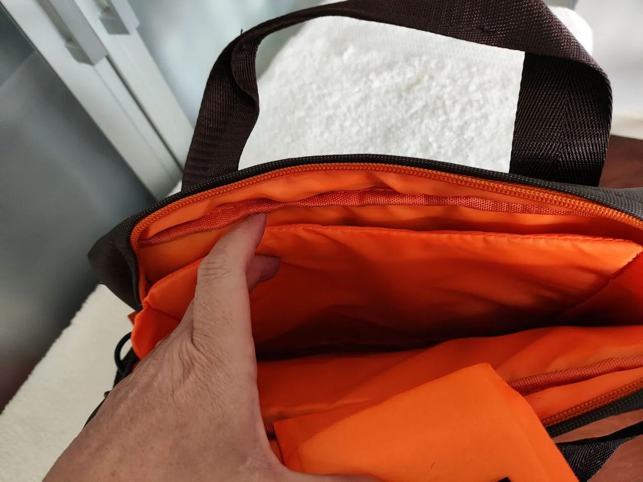 Bolsa tiracolo para netbook ou tablet - Foto 5