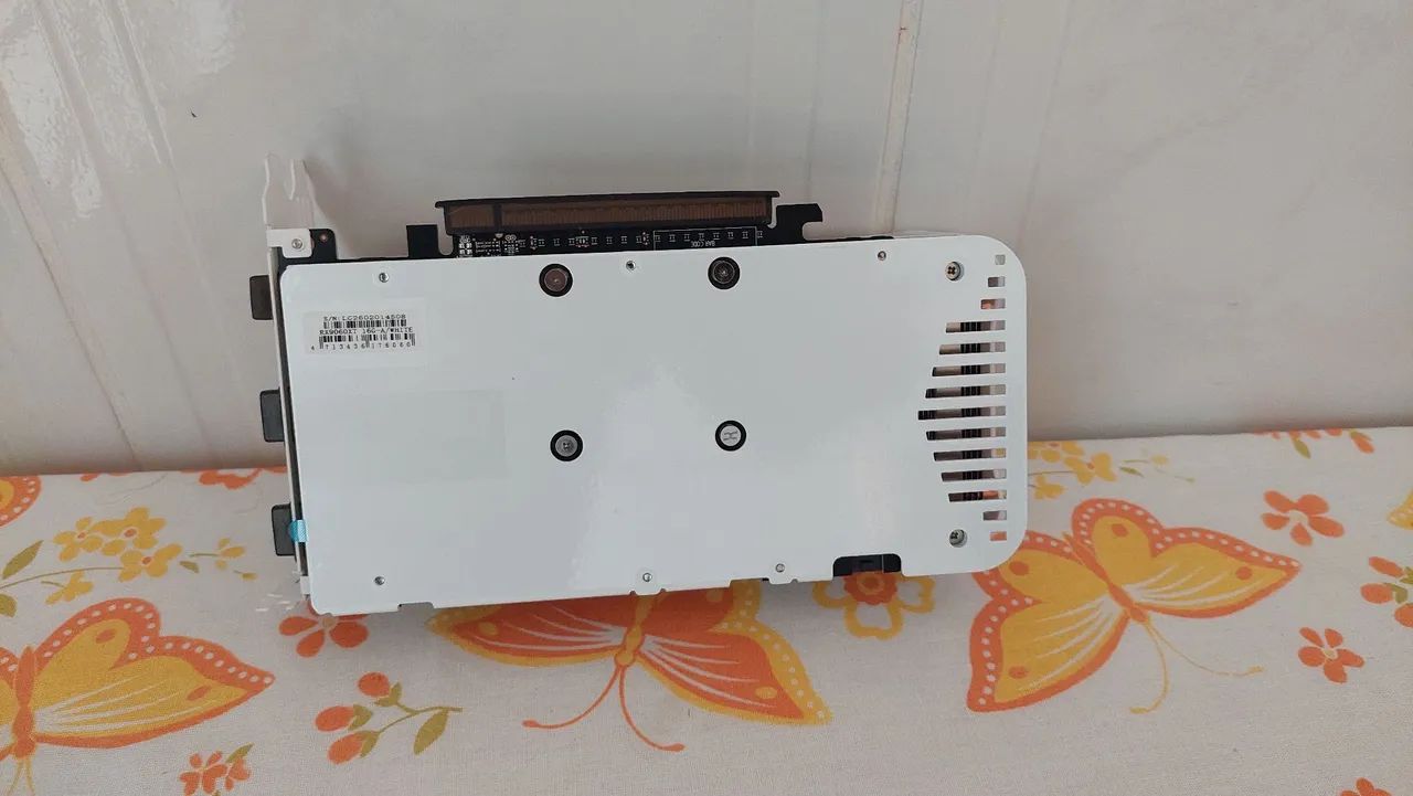 9060xt 16gb  - Foto 5
