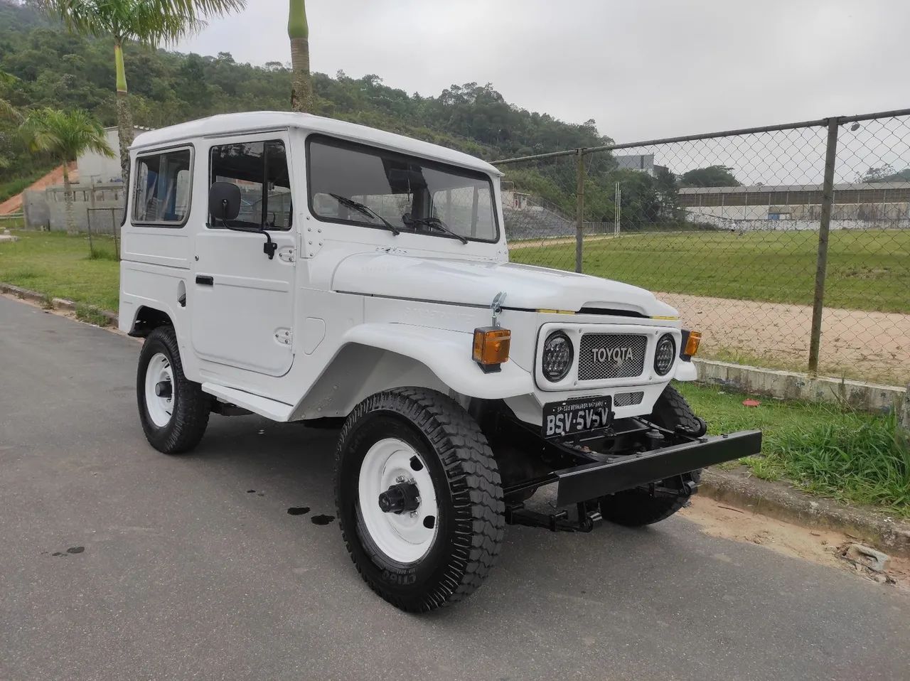 Toyota Band.Jipe Cap.de Aço Chas. Curto Diesel 1988