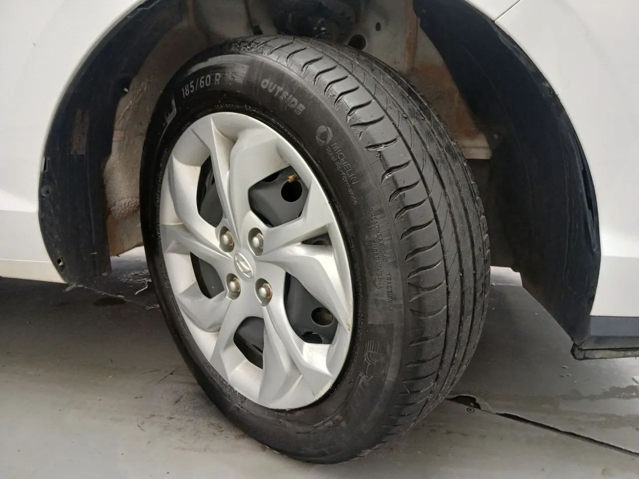 Hyundai HB20S Comfort Plus 1.0 TB Flex 12V Mec., foto 13 de 18