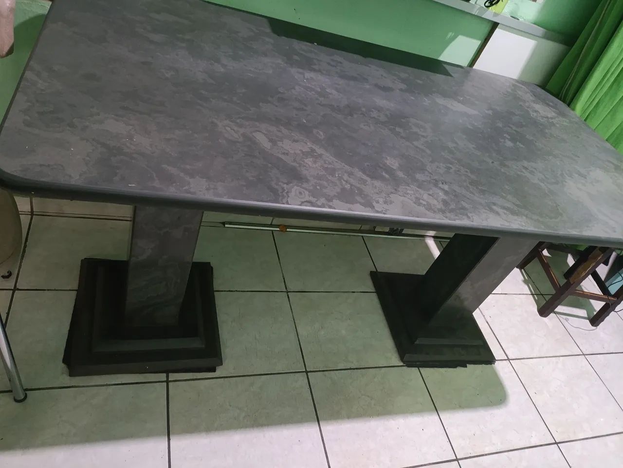 Mesa ardósia - excelente estado - Foto 2